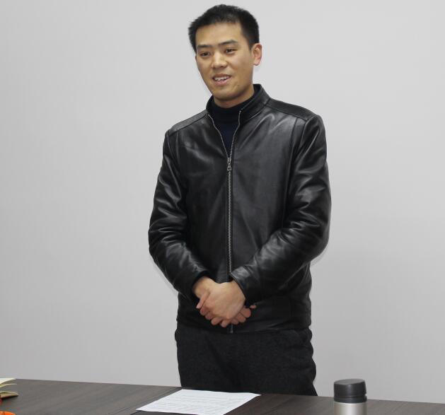 技術部經理張戈